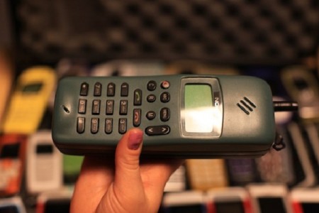 اولین تلفن همراه با تکنولوژی GSM